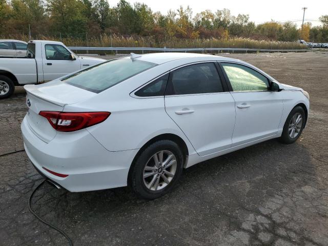 Photo 2 VIN: 5NPE24AF9GH335796 - HYUNDAI SONATA SE 