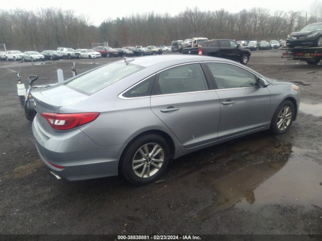 Photo 3 VIN: 5NPE24AF9GH345633 - HYUNDAI SONATA 