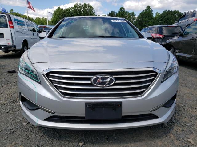 Photo 4 VIN: 5NPE24AF9GH361265 - HYUNDAI SONATA SE 