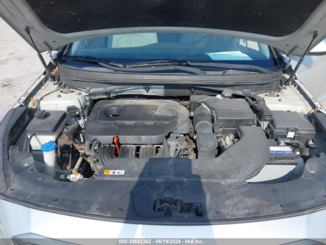 Photo 9 VIN: 5NPE24AF9GH363436 - HYUNDAI SONATA 