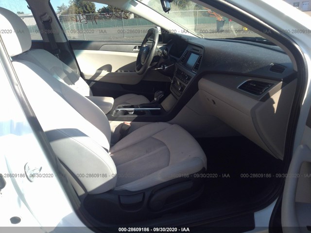 Photo 4 VIN: 5NPE24AF9GH363517 - HYUNDAI SONATA 