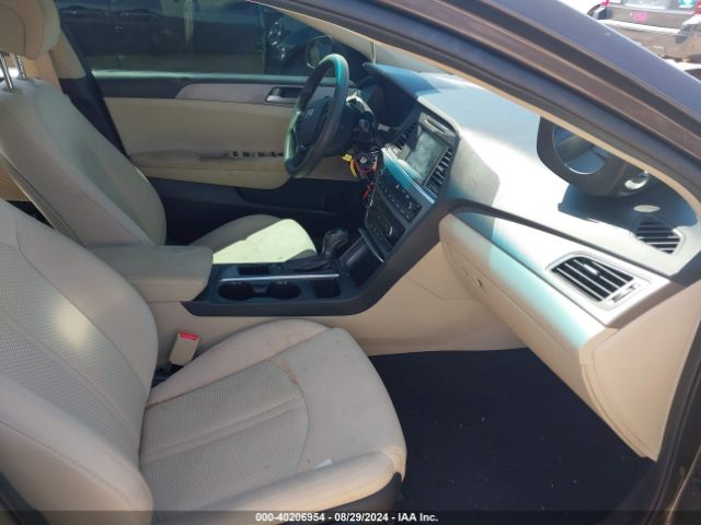 Photo 4 VIN: 5NPE24AF9GH370127 - HYUNDAI SONATA 