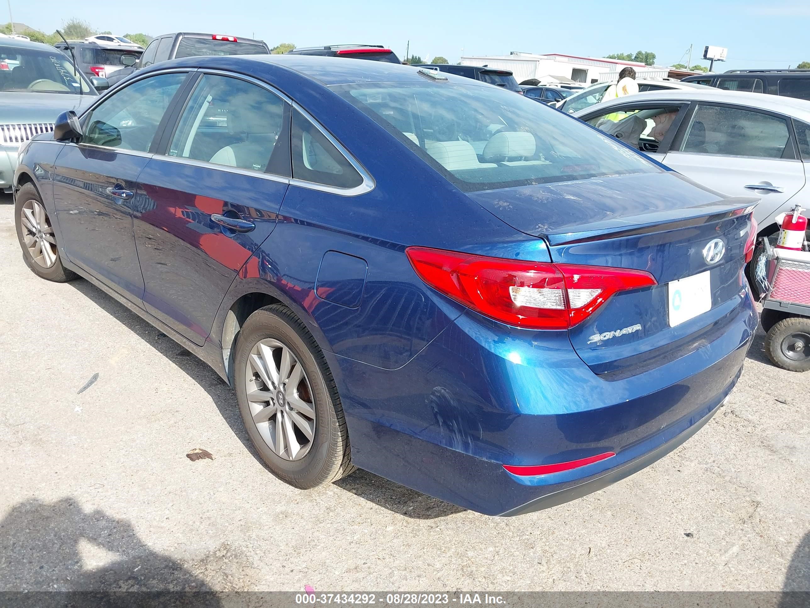 Photo 2 VIN: 5NPE24AF9GH376185 - HYUNDAI SONATA 