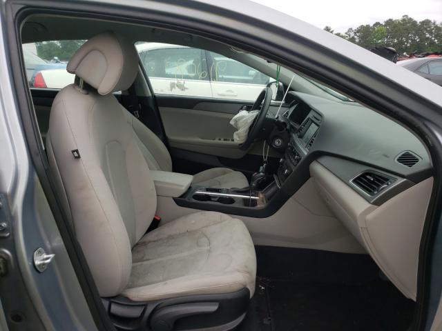 Photo 4 VIN: 5NPE24AF9GH383380 - HYUNDAI SONATA SE 