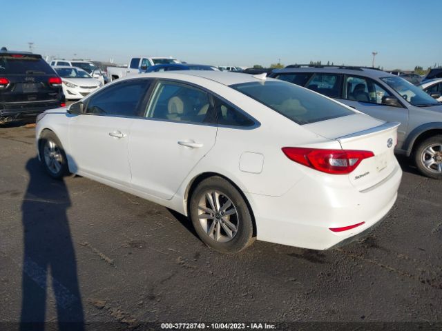 Photo 2 VIN: 5NPE24AF9GH403059 - HYUNDAI SONATA 