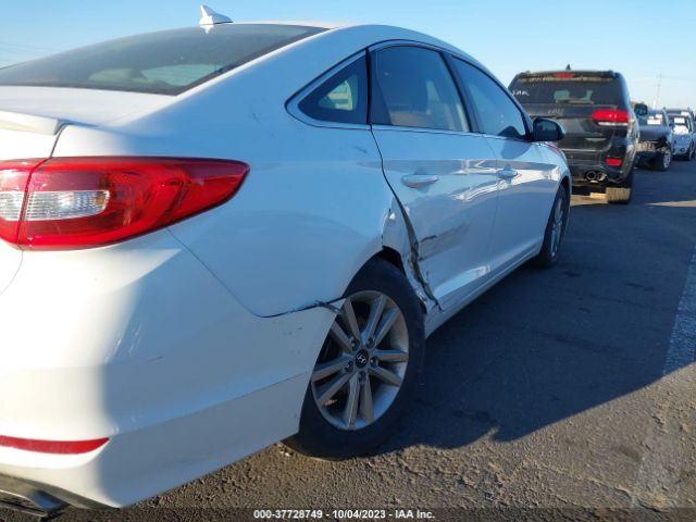 Photo 5 VIN: 5NPE24AF9GH403059 - HYUNDAI SONATA 