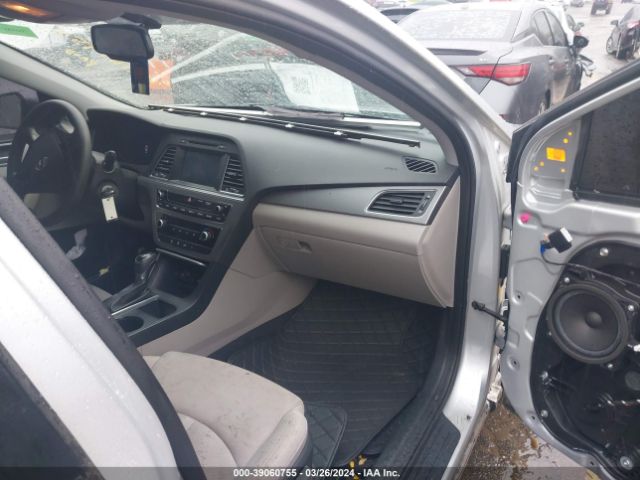 Photo 4 VIN: 5NPE24AF9HH450304 - HYUNDAI SONATA 