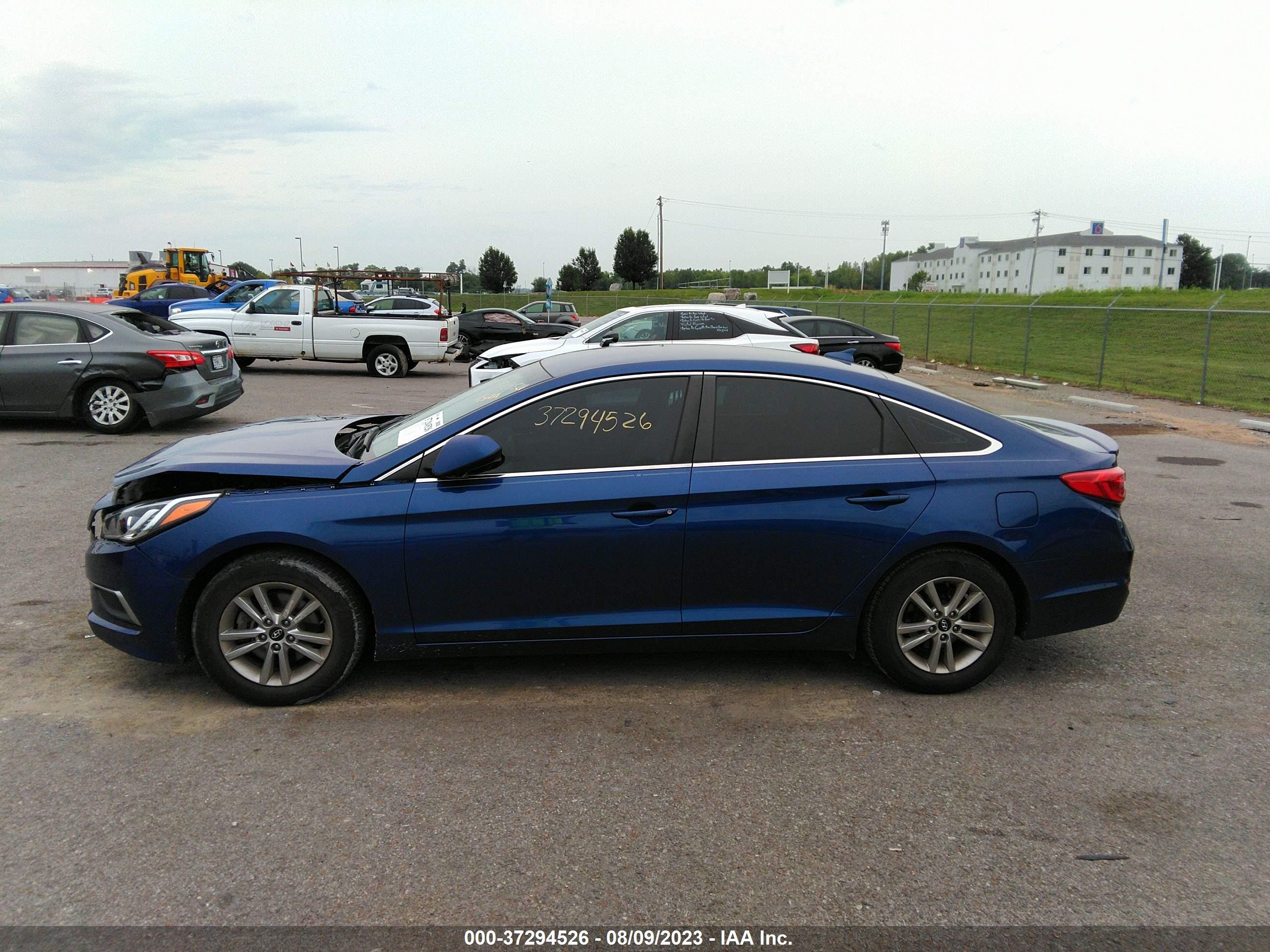 Photo 13 VIN: 5NPE24AF9HH460234 - HYUNDAI SONATA 