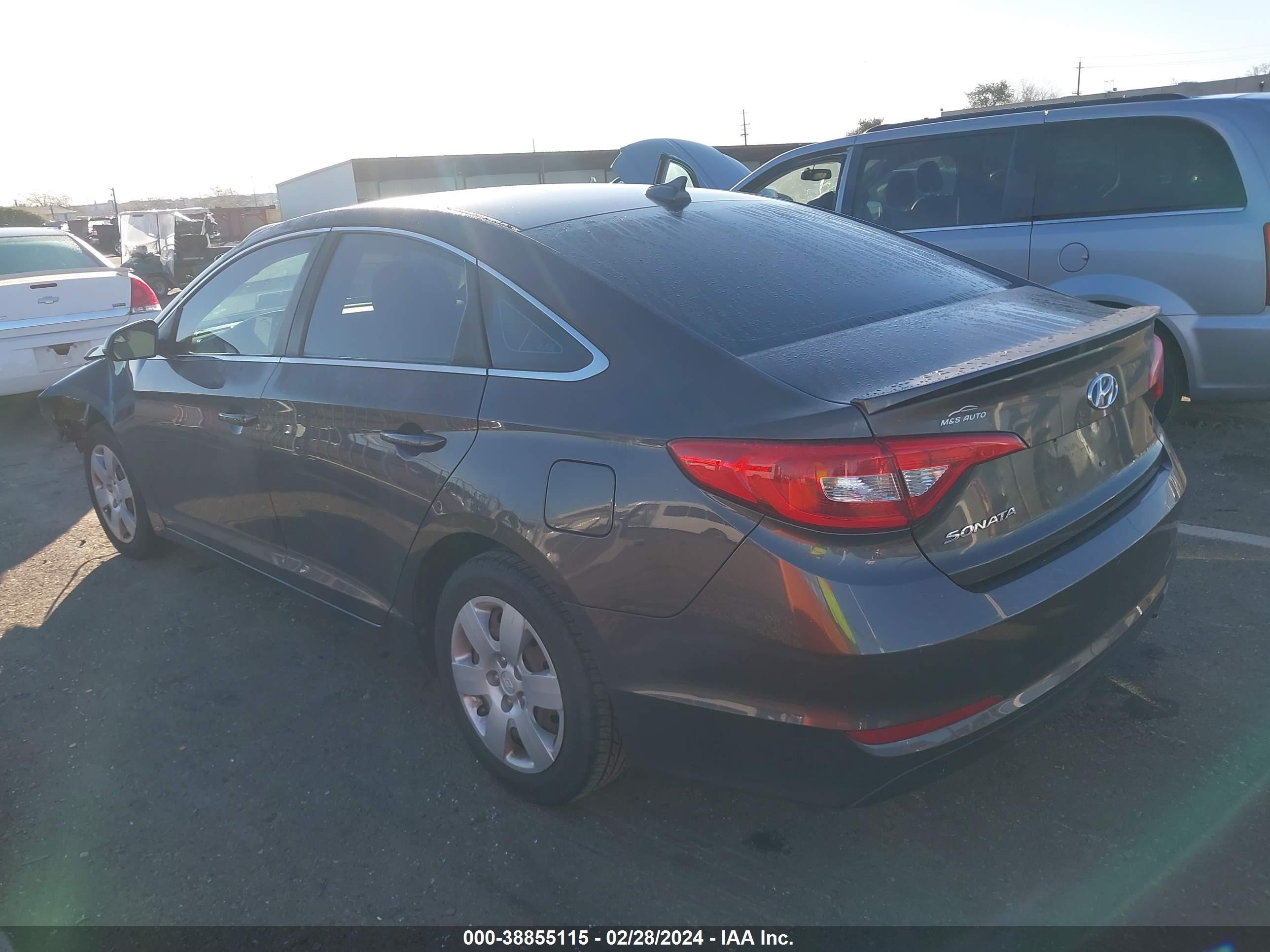 Photo 2 VIN: 5NPE24AF9HH463344 - HYUNDAI SONATA 