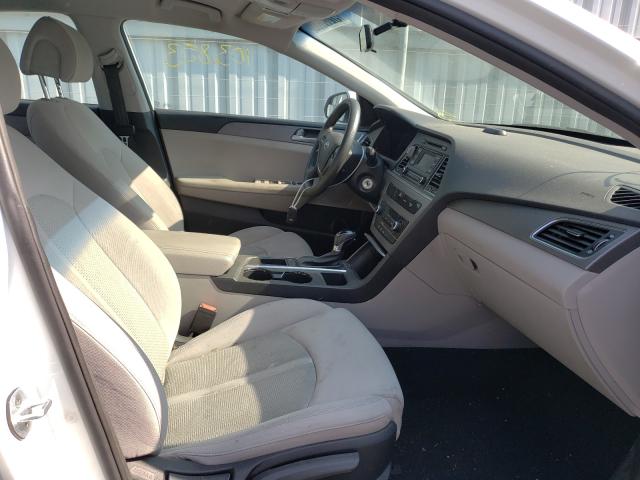 Photo 4 VIN: 5NPE24AF9HH475199 - HYUNDAI SONATA SE 