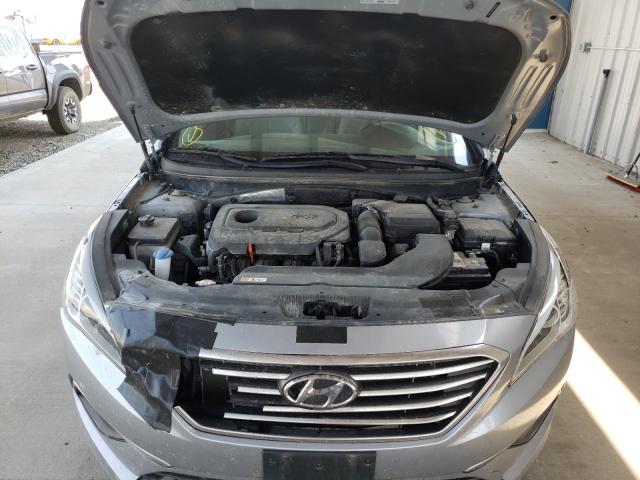 Photo 6 VIN: 5NPE24AF9HH483657 - HYUNDAI SONATA SE 