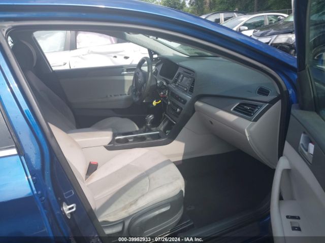 Photo 4 VIN: 5NPE24AF9HH484632 - HYUNDAI SONATA 