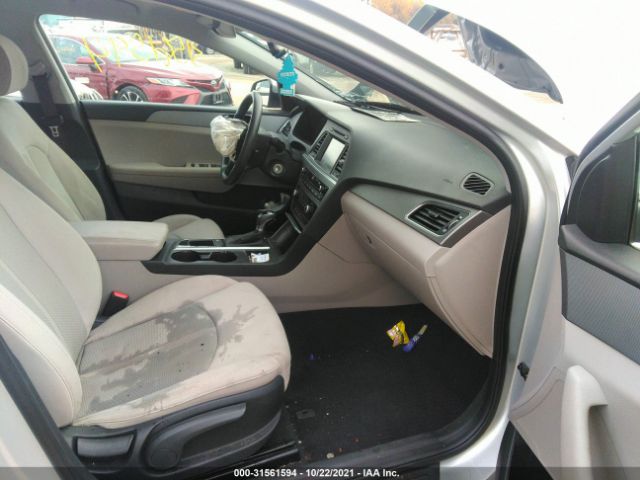 Photo 4 VIN: 5NPE24AF9HH494285 - HYUNDAI SONATA 