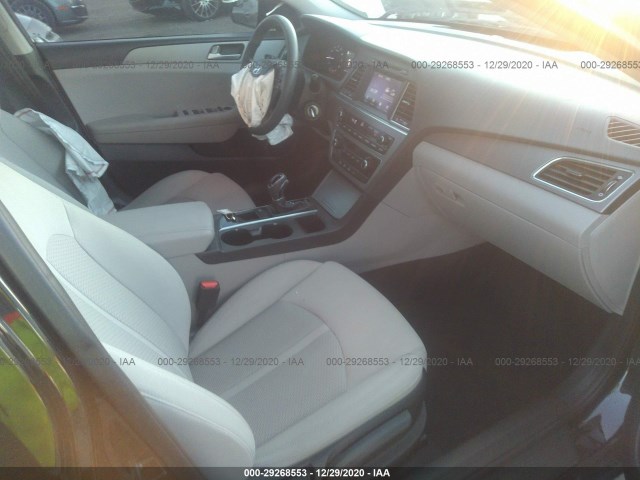 Photo 4 VIN: 5NPE24AF9HH523753 - HYUNDAI SONATA 