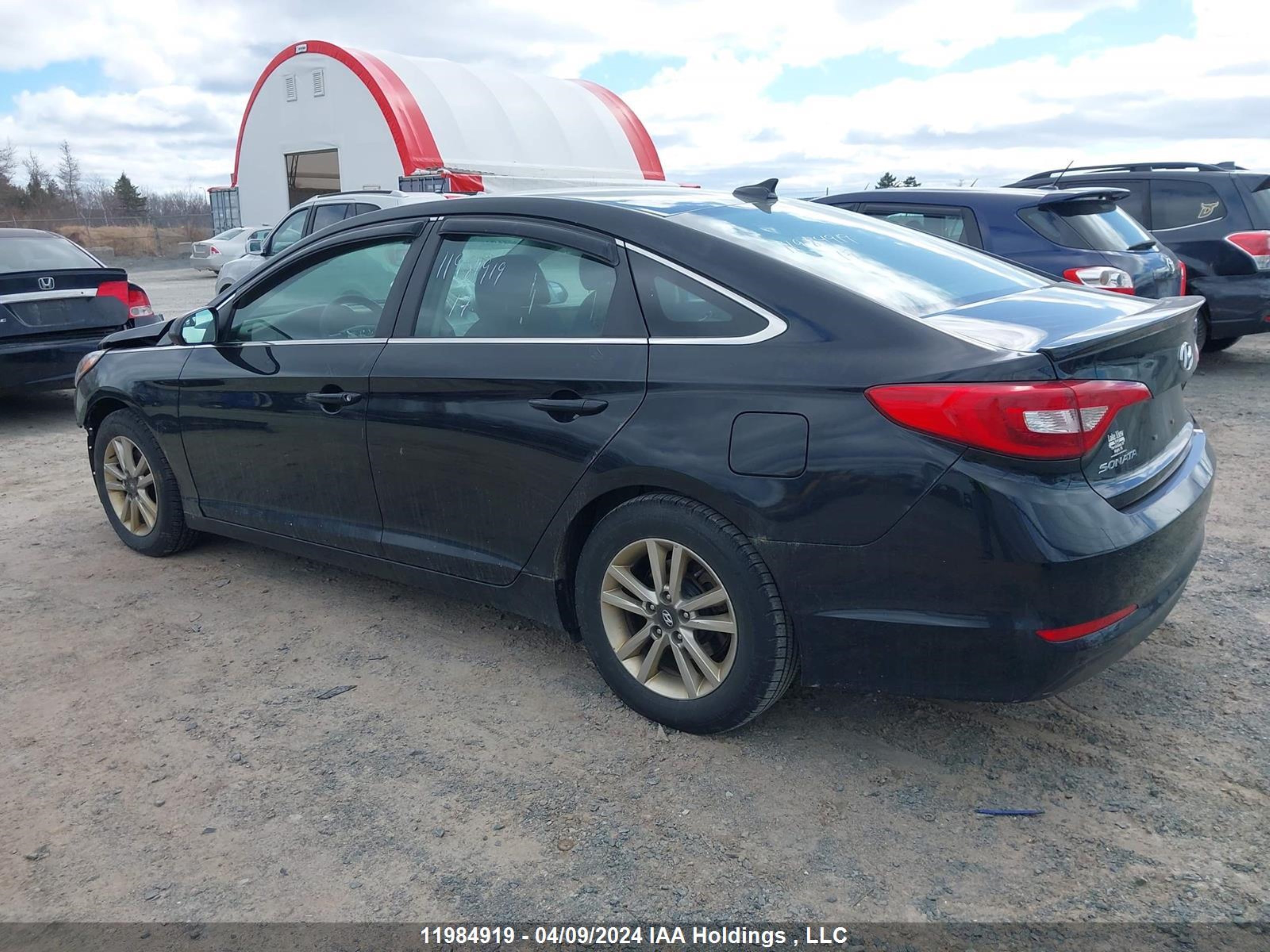 Photo 2 VIN: 5NPE24AF9HH526037 - HYUNDAI SONATA 