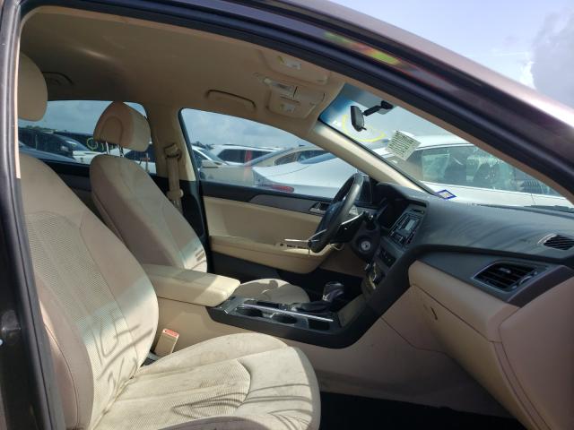 Photo 4 VIN: 5NPE24AF9HH526880 - HYUNDAI SONATA SE 