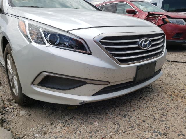 Photo 8 VIN: 5NPE24AF9HH528533 - HYUNDAI SONATA SE 