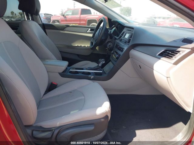 Photo 4 VIN: 5NPE24AF9HH530749 - HYUNDAI SONATA 