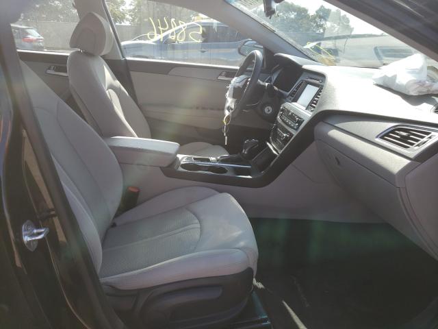 Photo 4 VIN: 5NPE24AF9HH538088 - HYUNDAI SONATA SE 