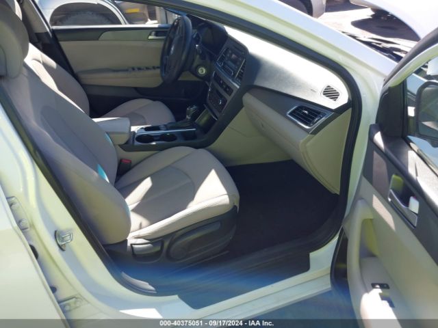 Photo 4 VIN: 5NPE24AF9HH559569 - HYUNDAI SONATA 