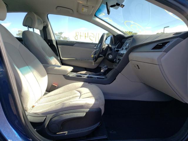 Photo 4 VIN: 5NPE24AF9HH560429 - HYUNDAI SONATA SE 