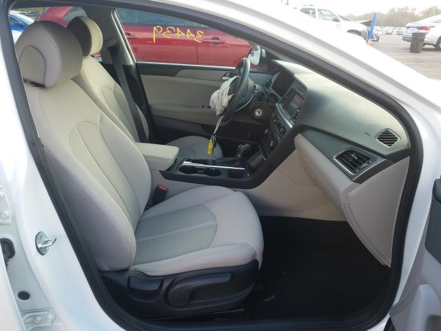 Photo 4 VIN: 5NPE24AF9HH566165 - HYUNDAI SONATA SE 