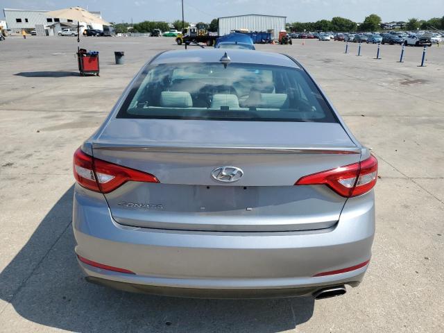 Photo 5 VIN: 5NPE24AF9HH575402 - HYUNDAI SONATA SE 