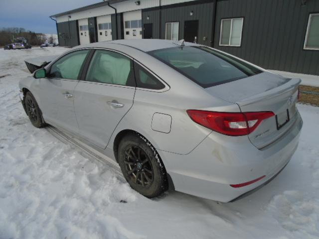 Photo 2 VIN: 5NPE24AF9HH581121 - HYUNDAI SONATA SE 