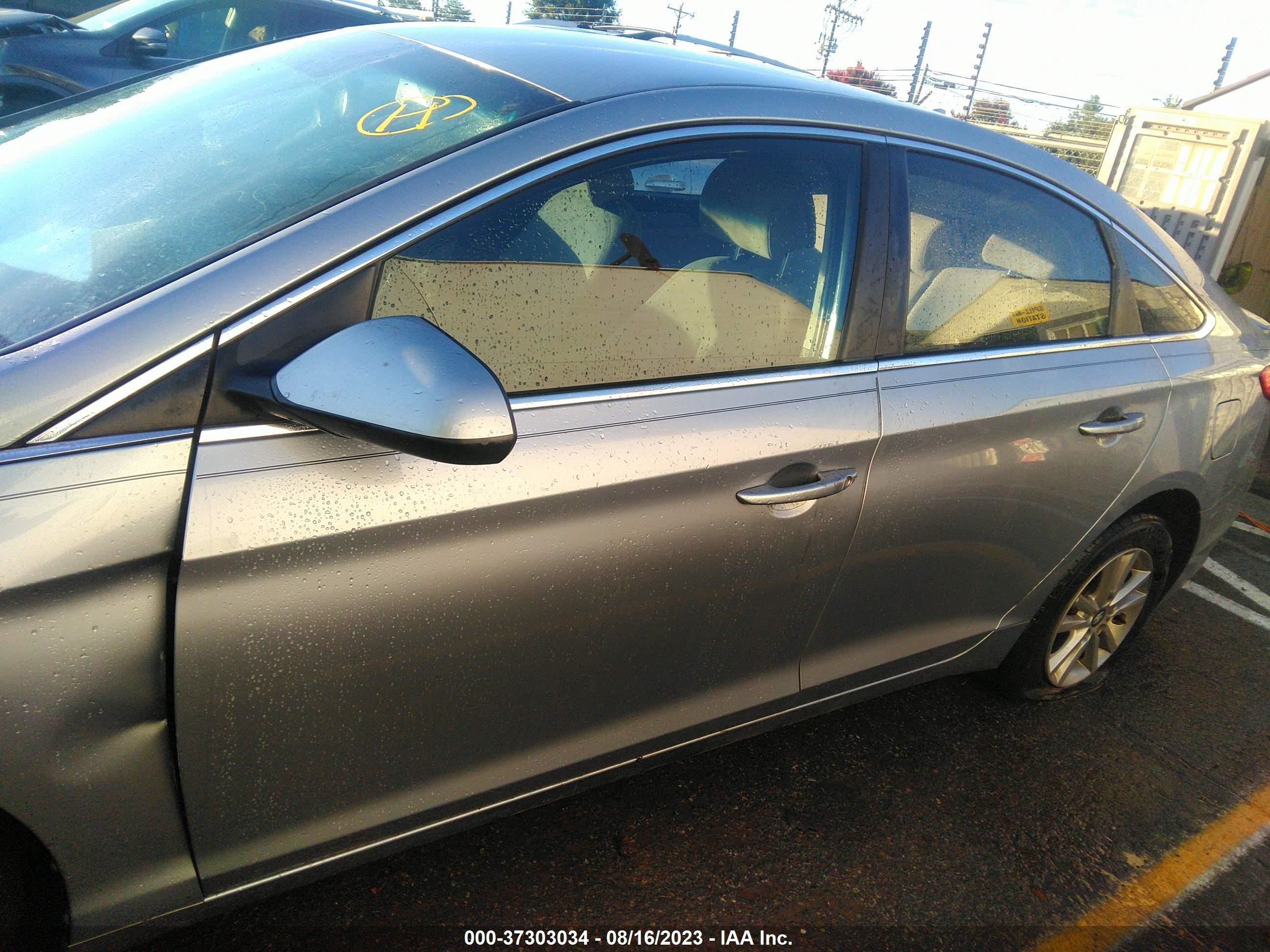 Photo 12 VIN: 5NPE24AF9HH589834 - HYUNDAI SONATA 