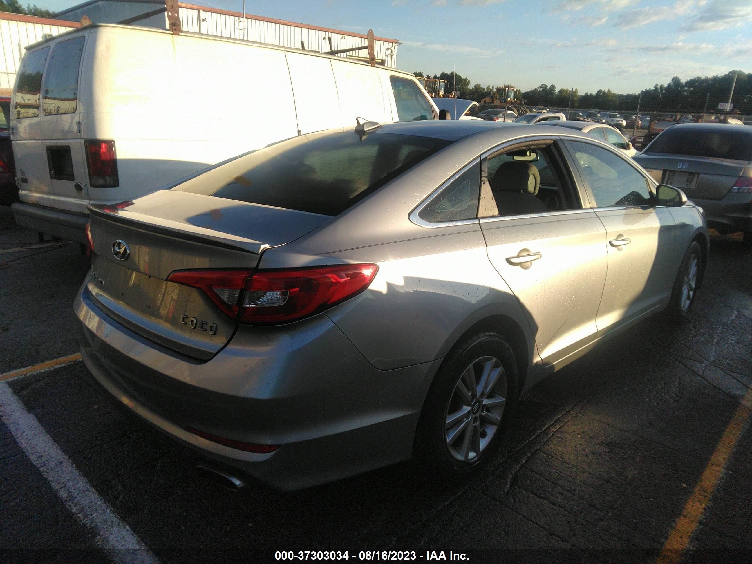 Photo 3 VIN: 5NPE24AF9HH589834 - HYUNDAI SONATA 