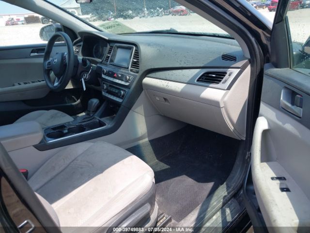 Photo 4 VIN: 5NPE24AF9JH605830 - HYUNDAI SONATA 