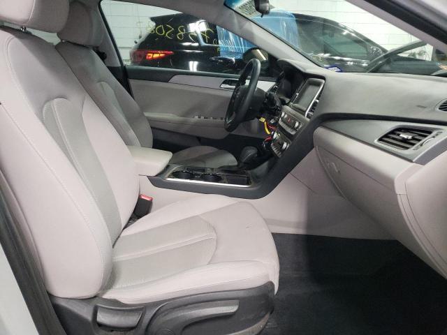 Photo 4 VIN: 5NPE24AF9JH616262 - HYUNDAI SONATA SE 