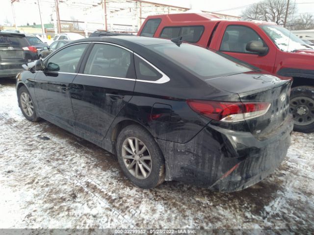 Photo 2 VIN: 5NPE24AF9JH647754 - HYUNDAI SONATA 