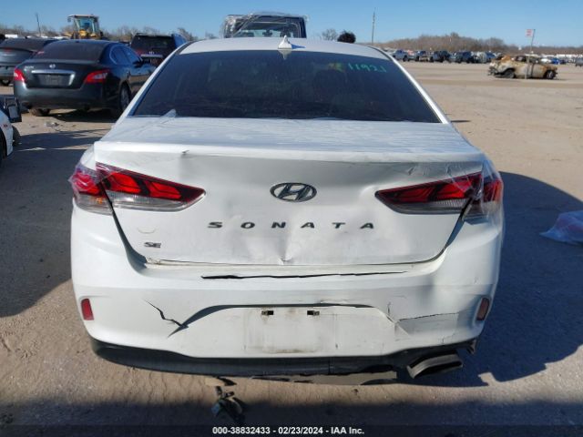 Photo 5 VIN: 5NPE24AF9JH657328 - HYUNDAI SONATA 