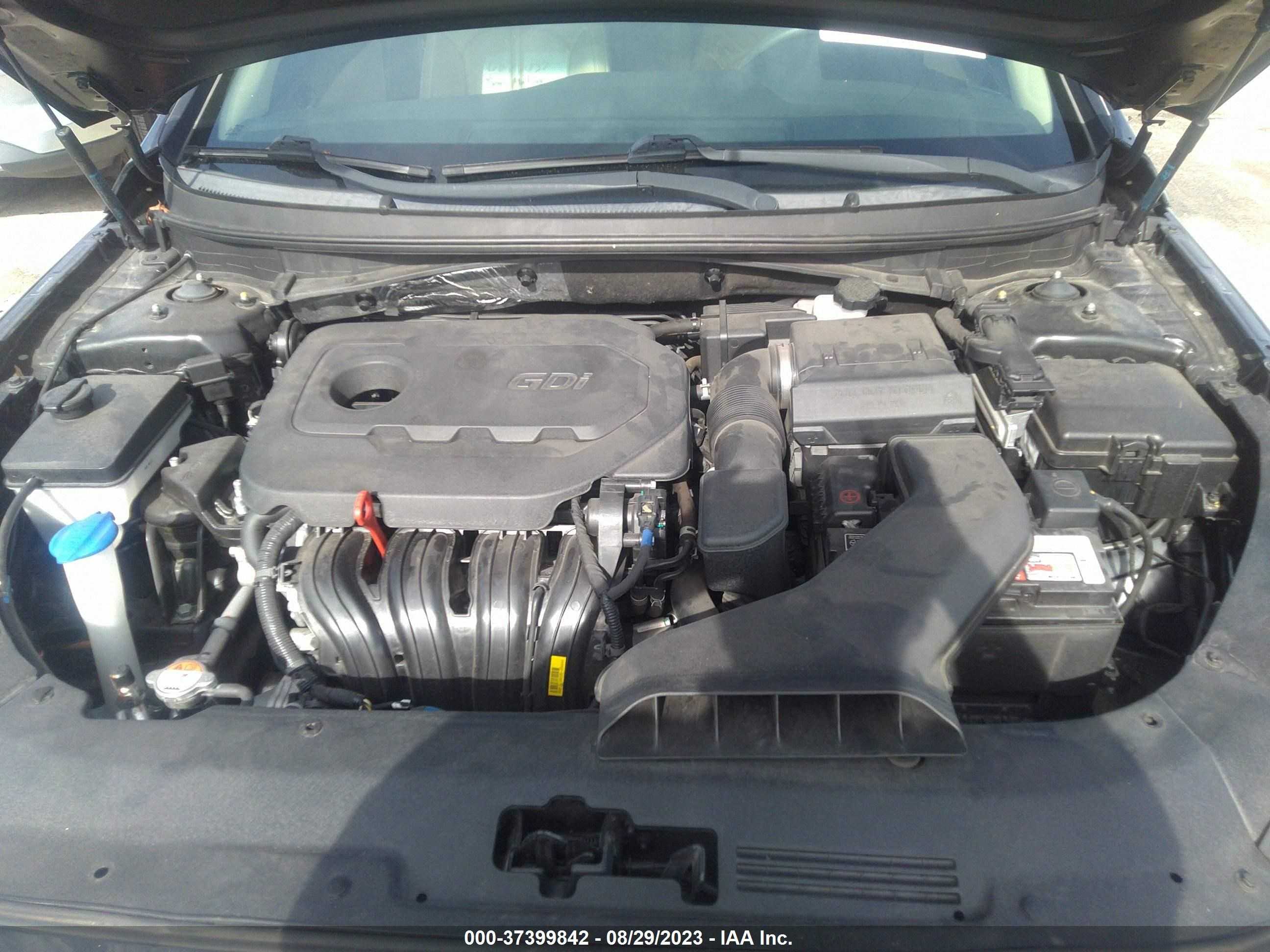 Photo 9 VIN: 5NPE24AF9JH667437 - HYUNDAI SONATA 