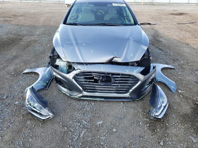 Photo 8 VIN: 5NPE24AF9JH672363 - HYUNDAI SONATA SE 