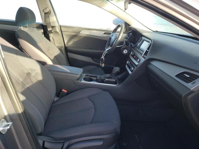 Photo 4 VIN: 5NPE24AF9JH675943 - HYUNDAI SONATA SE 