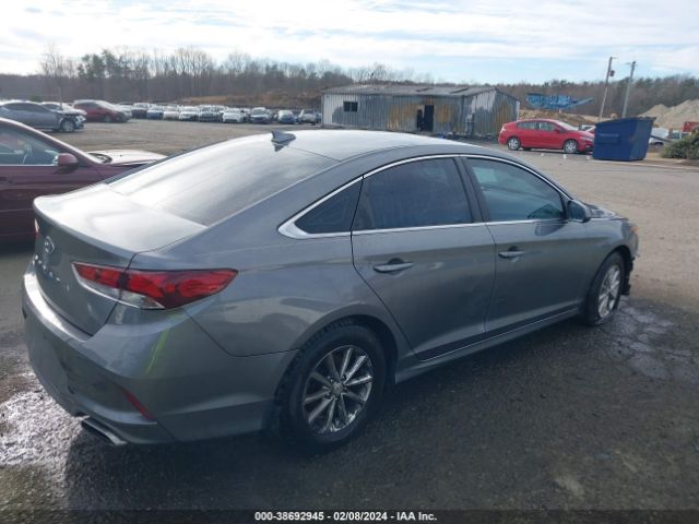 Photo 3 VIN: 5NPE24AF9JH676476 - HYUNDAI SONATA 