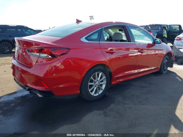 Photo 3 VIN: 5NPE24AF9JH690104 - HYUNDAI SONATA 