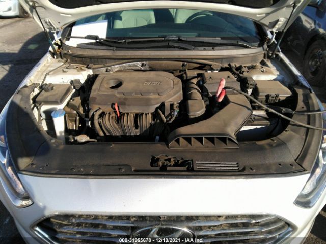 Photo 9 VIN: 5NPE24AF9JH695951 - HYUNDAI SONATA 