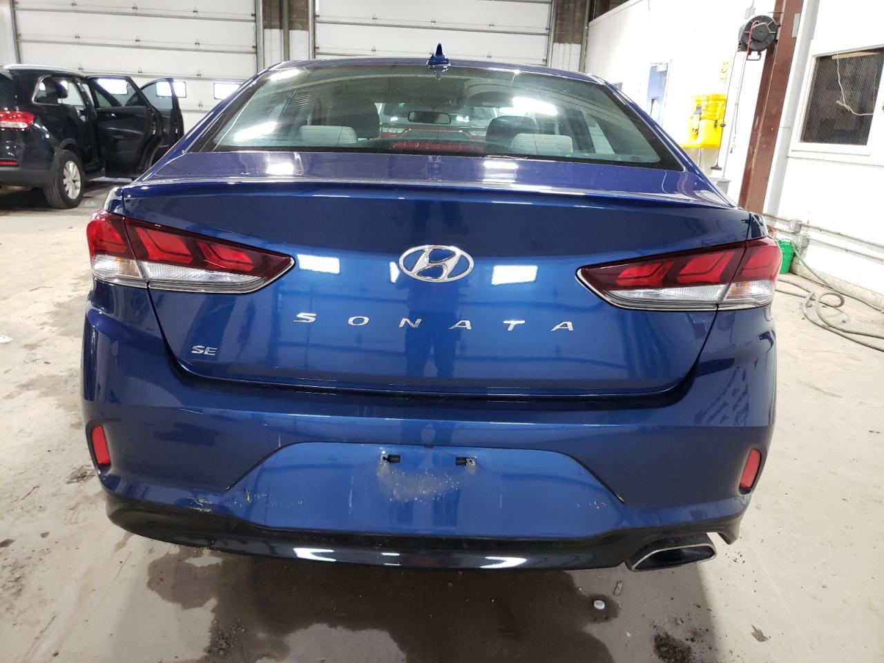 Photo 5 VIN: 5NPE24AF9JH708133 - HYUNDAI SONATA 