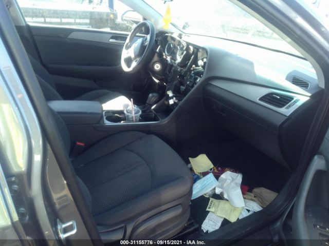 Photo 4 VIN: 5NPE24AF9JH725482 - HYUNDAI SONATA 