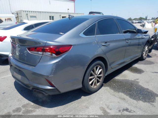 Photo 3 VIN: 5NPE24AF9JH726387 - HYUNDAI SONATA 