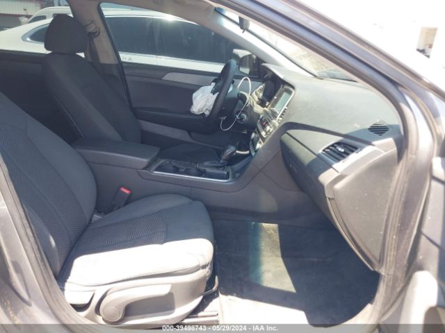 Photo 4 VIN: 5NPE24AF9JH726387 - HYUNDAI SONATA 