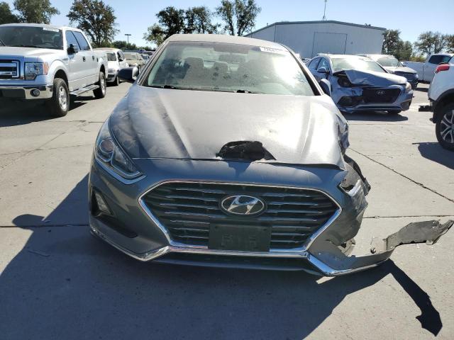 Photo 4 VIN: 5NPE24AF9KH737570 - HYUNDAI SONATA SE 