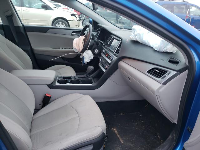 Photo 4 VIN: 5NPE24AF9KH761044 - HYUNDAI SONATA SE 