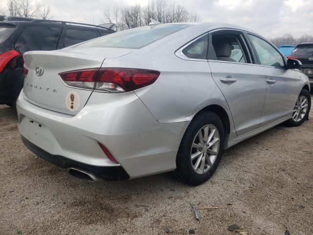 Photo 3 VIN: 5NPE24AF9KH769869 - HYUNDAI SONATA SE 