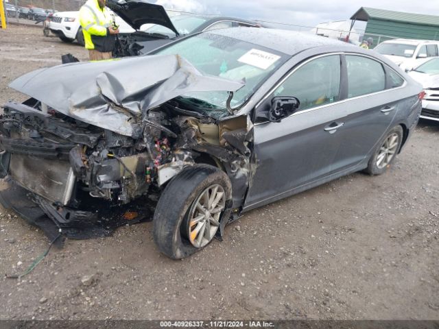 Photo 1 VIN: 5NPE24AF9KH793069 - HYUNDAI SONATA 