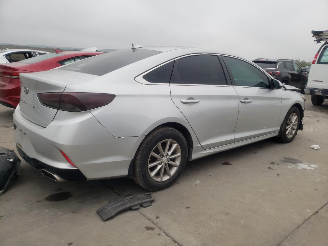 Photo 2 VIN: 5NPE24AF9KH807732 - HYUNDAI SONATA 