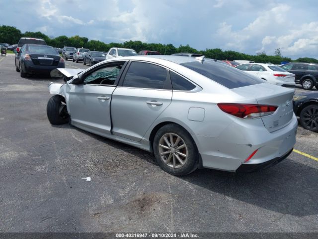 Photo 2 VIN: 5NPE24AF9KH808654 - HYUNDAI SONATA 